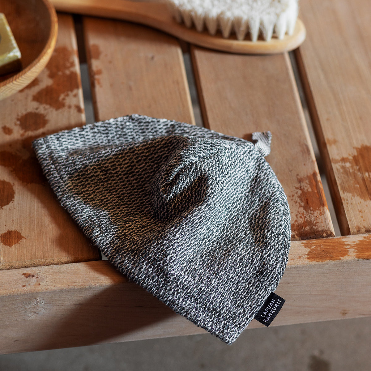 Lapuan Kankurit Meri White / Black Sauna Hat