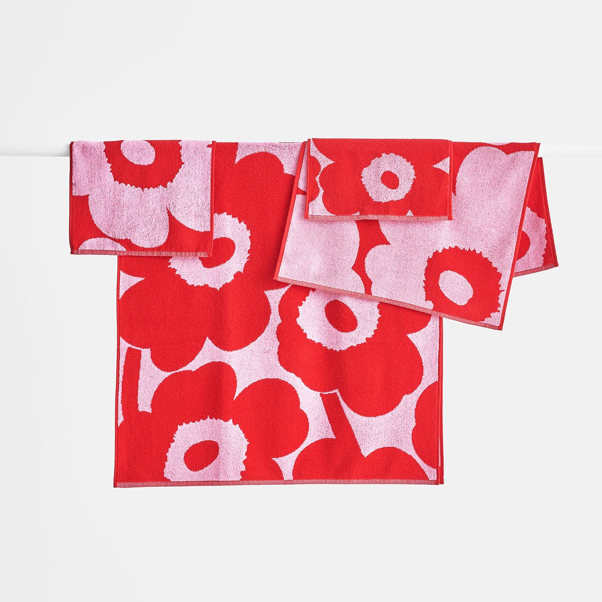 Marimekko Unikko Pink / Red Bath Towel