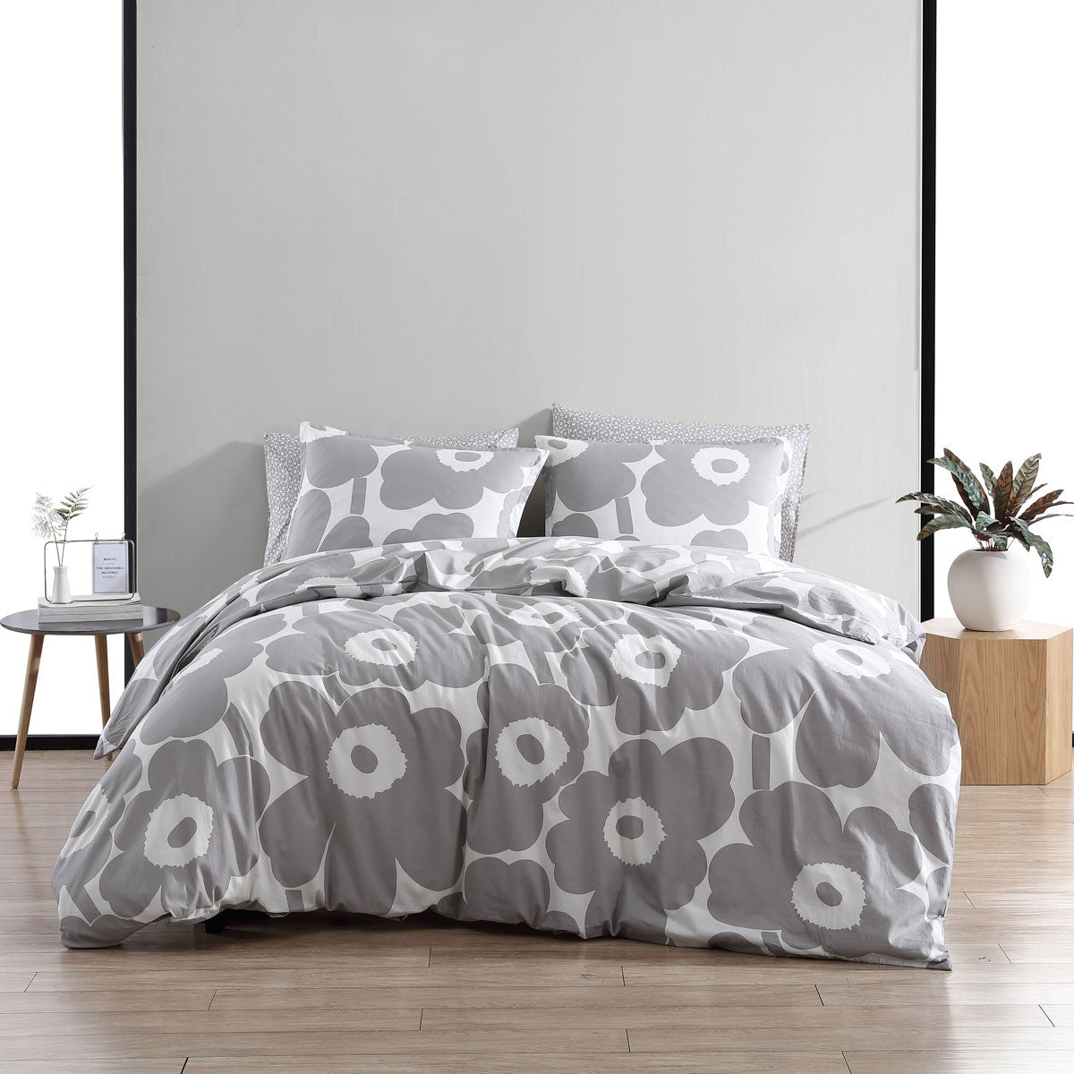 Marimekko Unikko Grey Full / Queen Duvet Cover Set