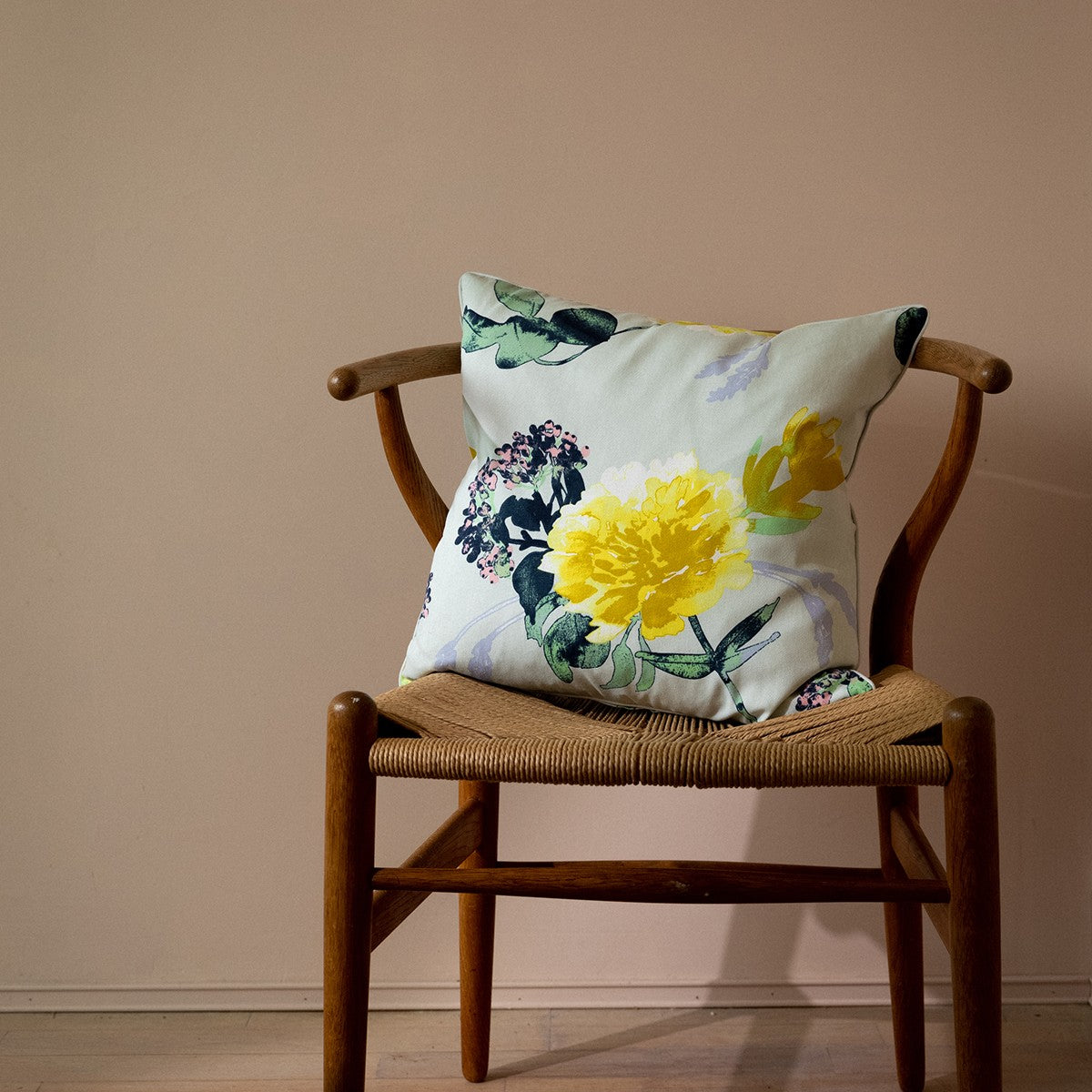 Pentik Huvila Yellow / Green Throw Pillow