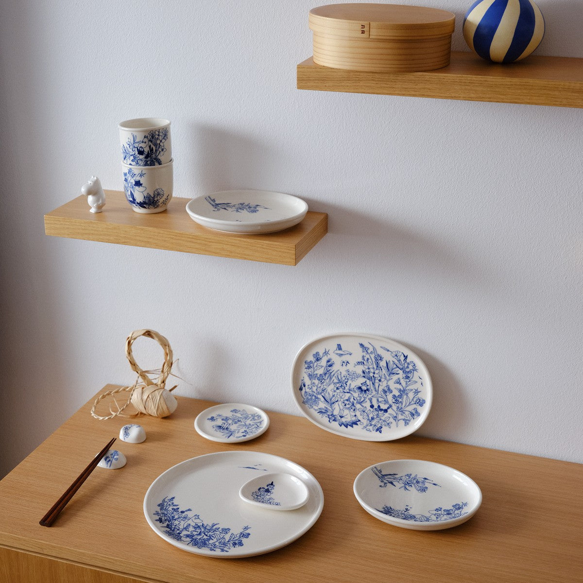 Arabia Moomin Haru White / Blue Mini Dipping Plate