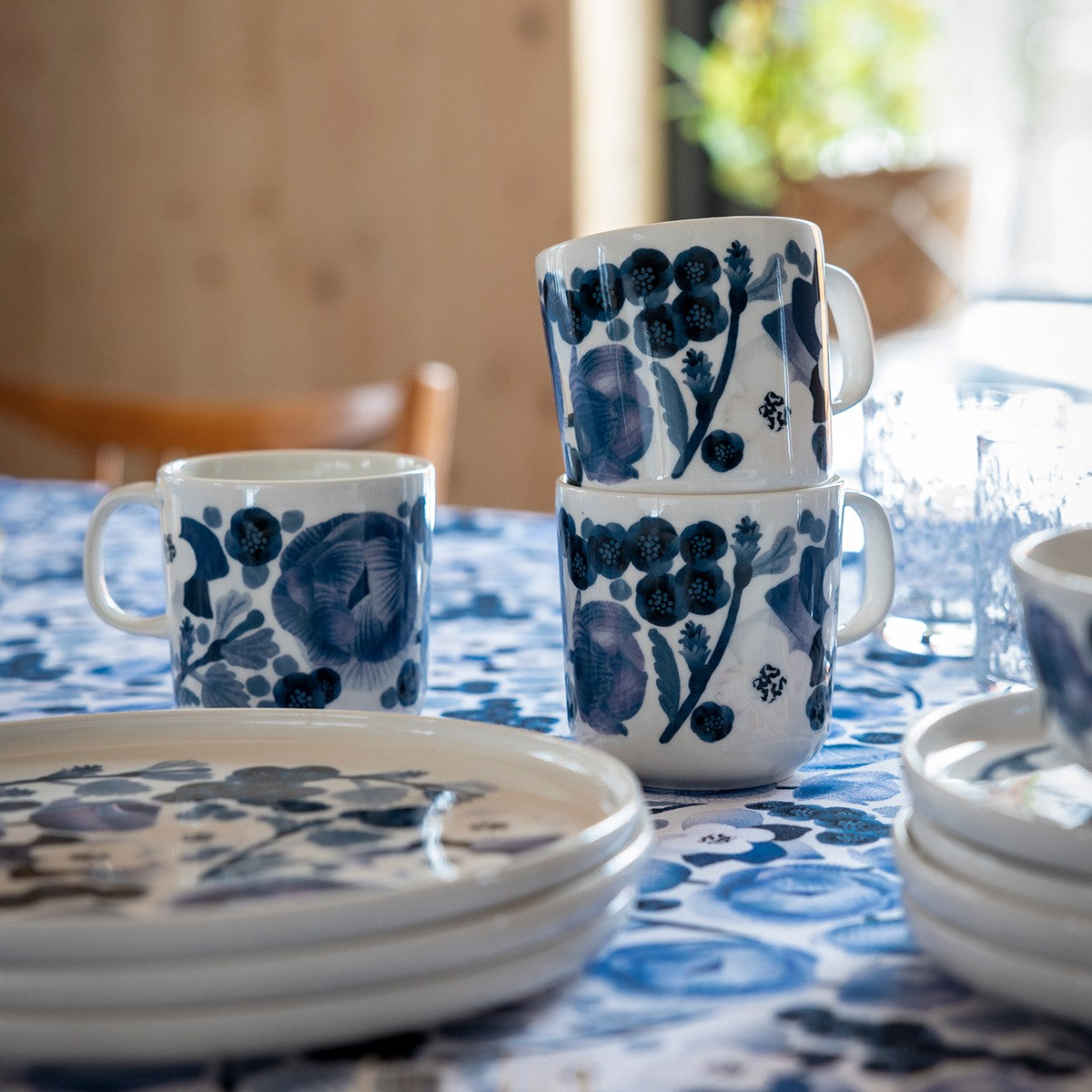 Pentik Lapin Kukka Blue / White Mug - 12 oz