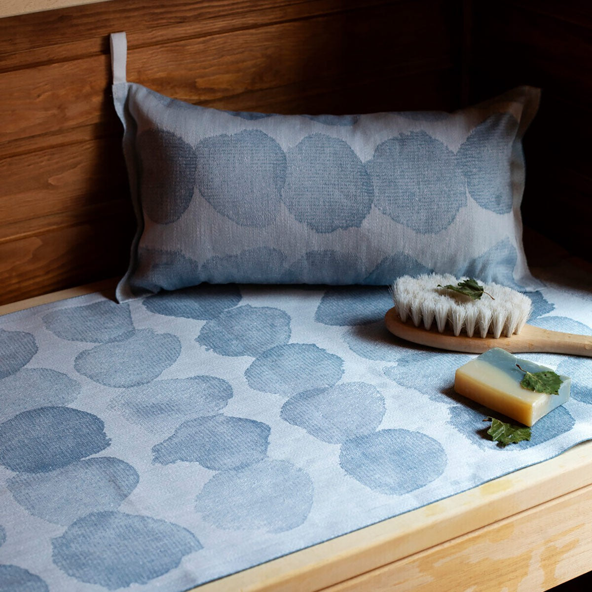 Lapuan Kankurit Sade Blue Linen Sauna Bench Cover