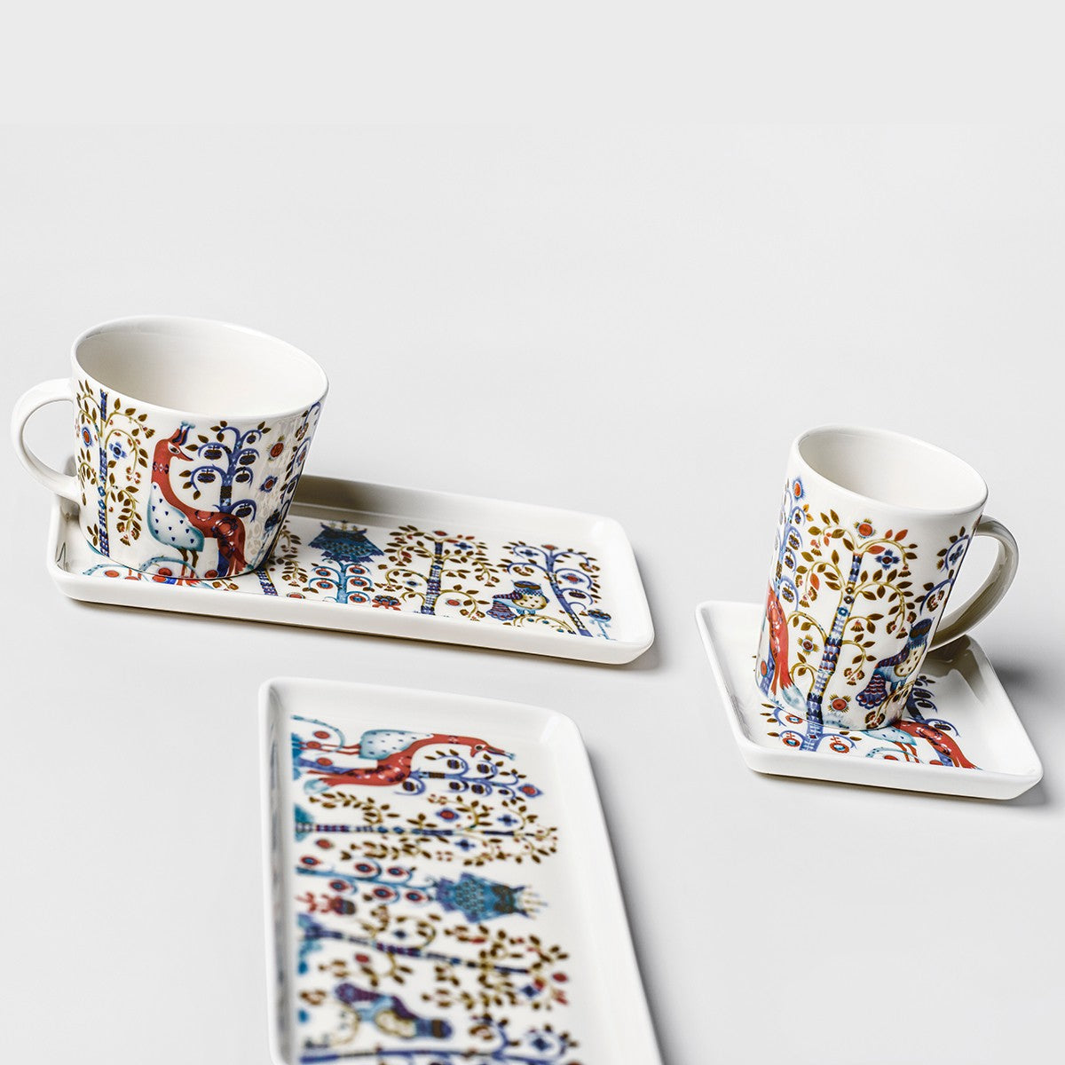 iittala Taika White / Blue Rectangle Plate