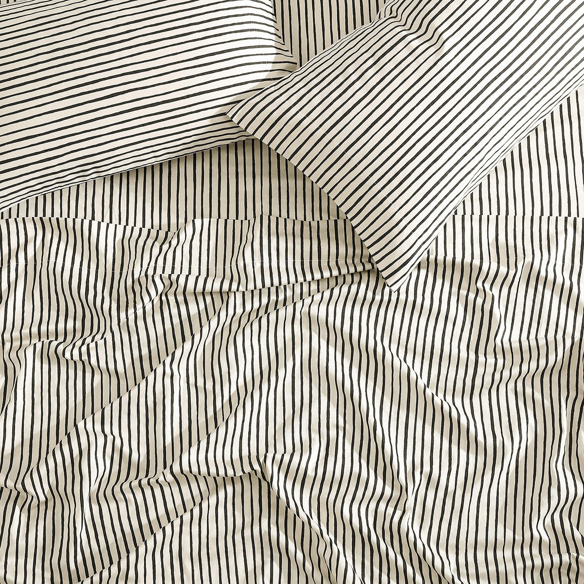 Marimekko Piccolo Off White / Charcoal Queen Sheet Set