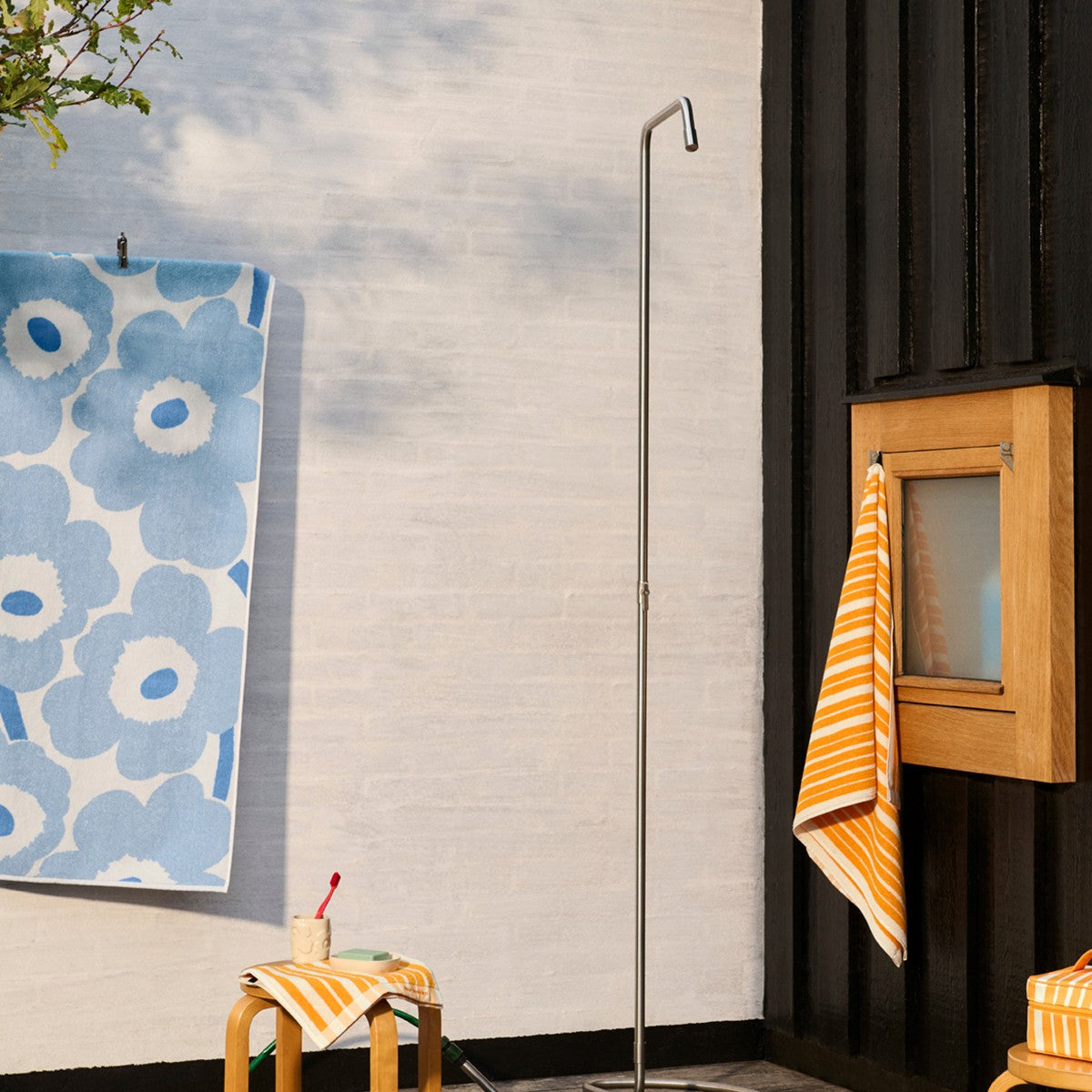 Marimekko Unikko Sky Blue / Off White Bath Towel