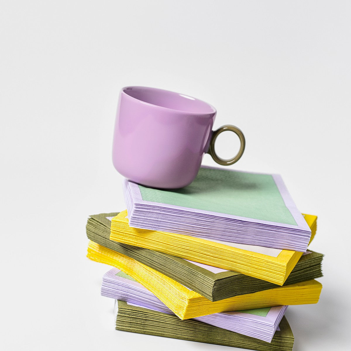 iittala Play Lilac / Olive Mug - 12 oz