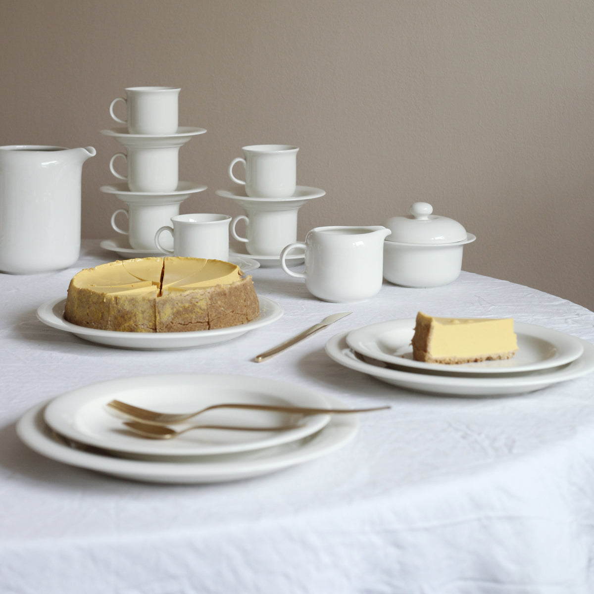 Arabia Arctica Dinnerware