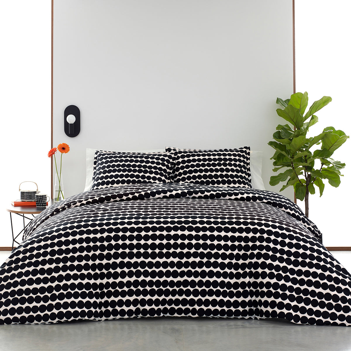 Marimekko Rasymatto White / Black Bedding