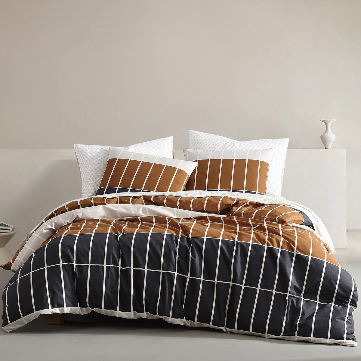 Marimekko Tiiliskivi Brown / Charcoal / Beige Bedding