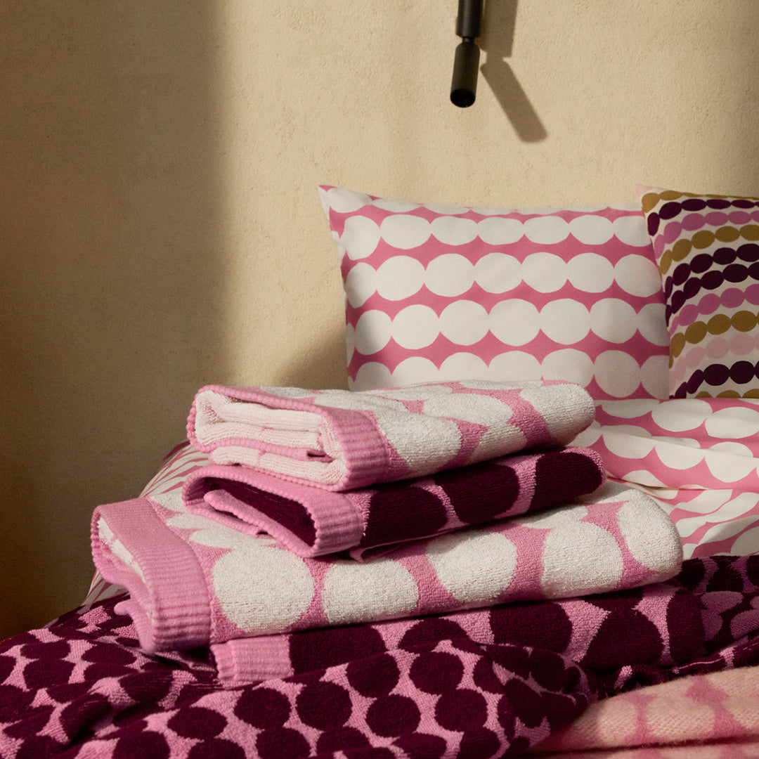 Marimekko Rasymatto Off White / Rose Pink Bath Towel