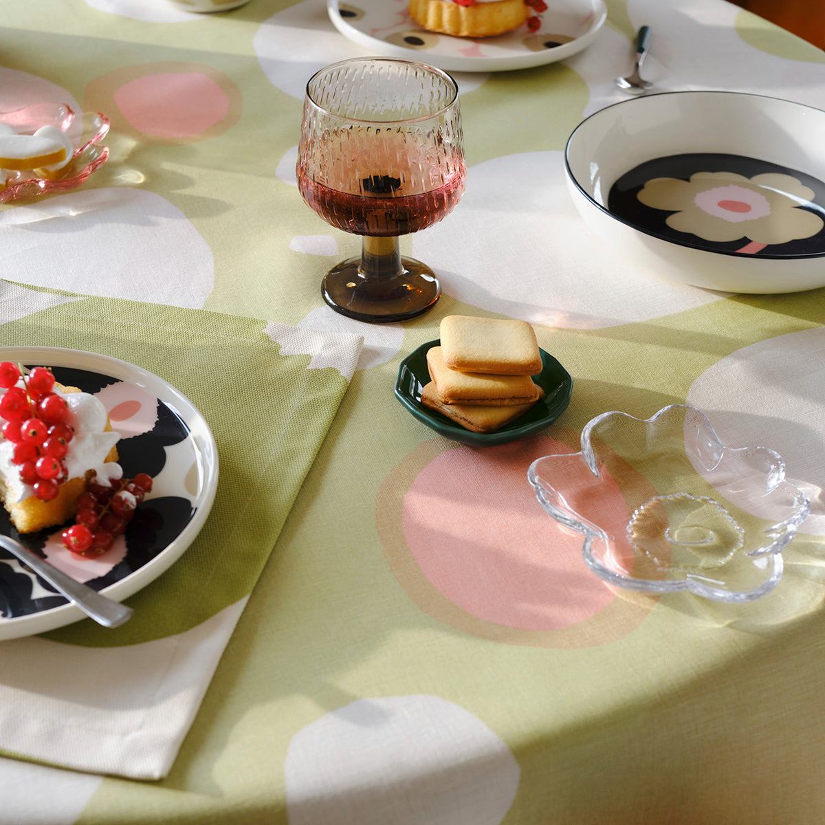Marimekko Unikko Charcoal / Pink / Beige Salad Plate