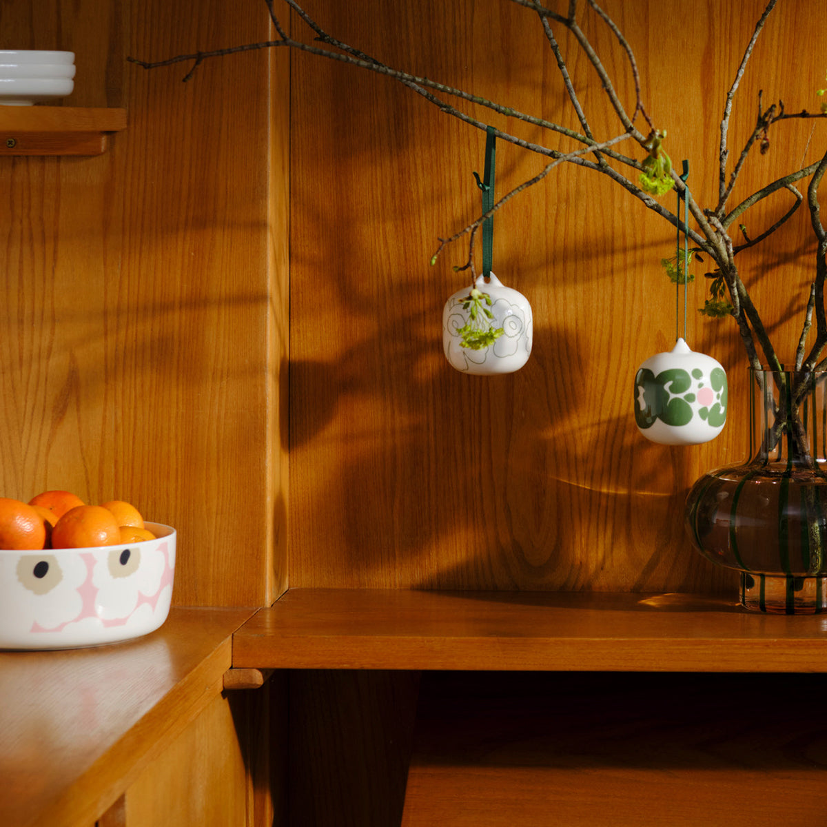 Marimekko Unikko White / Pink / Beige Serving Bowl