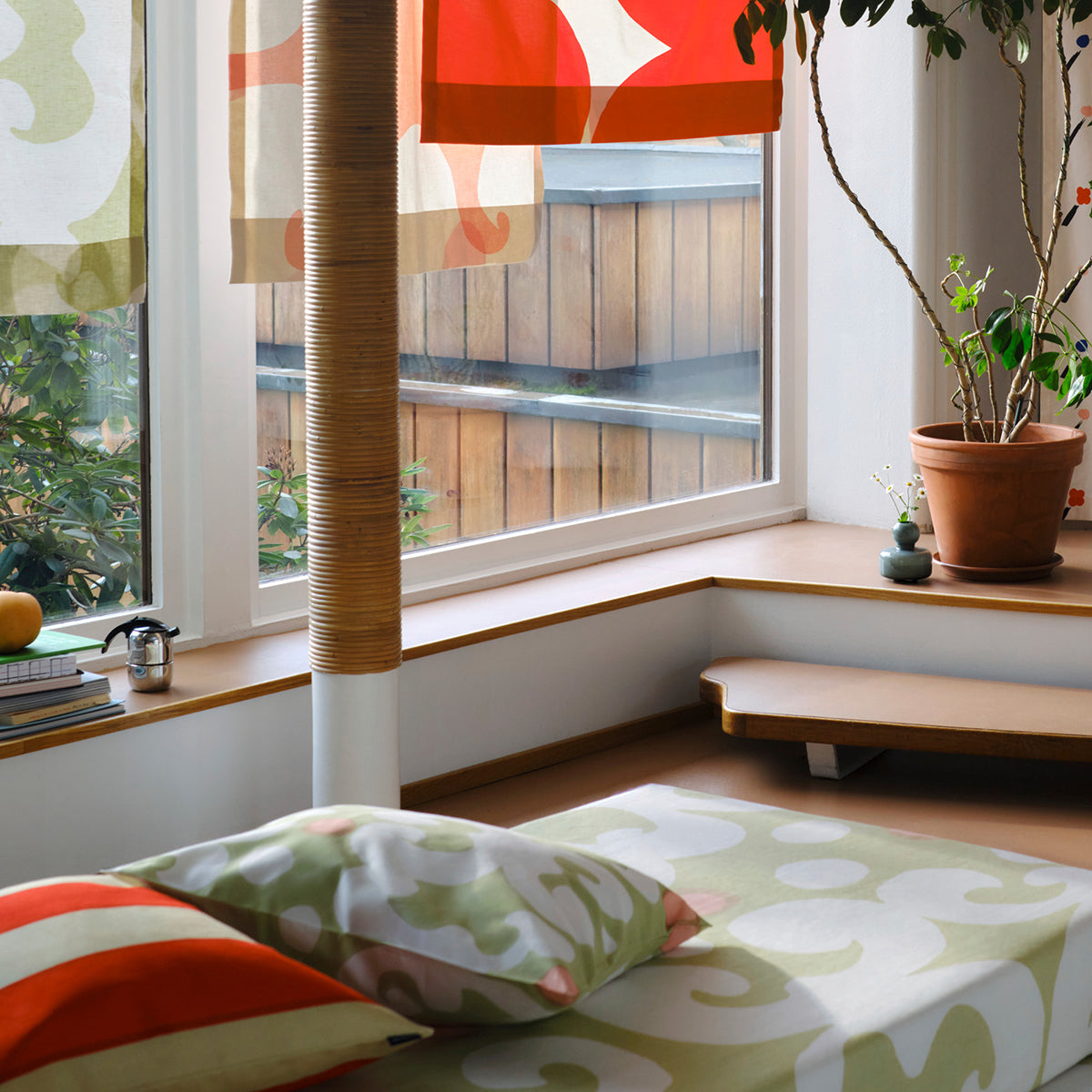 Marimekko Galleria Orange-Red / Sand Throw Pillow