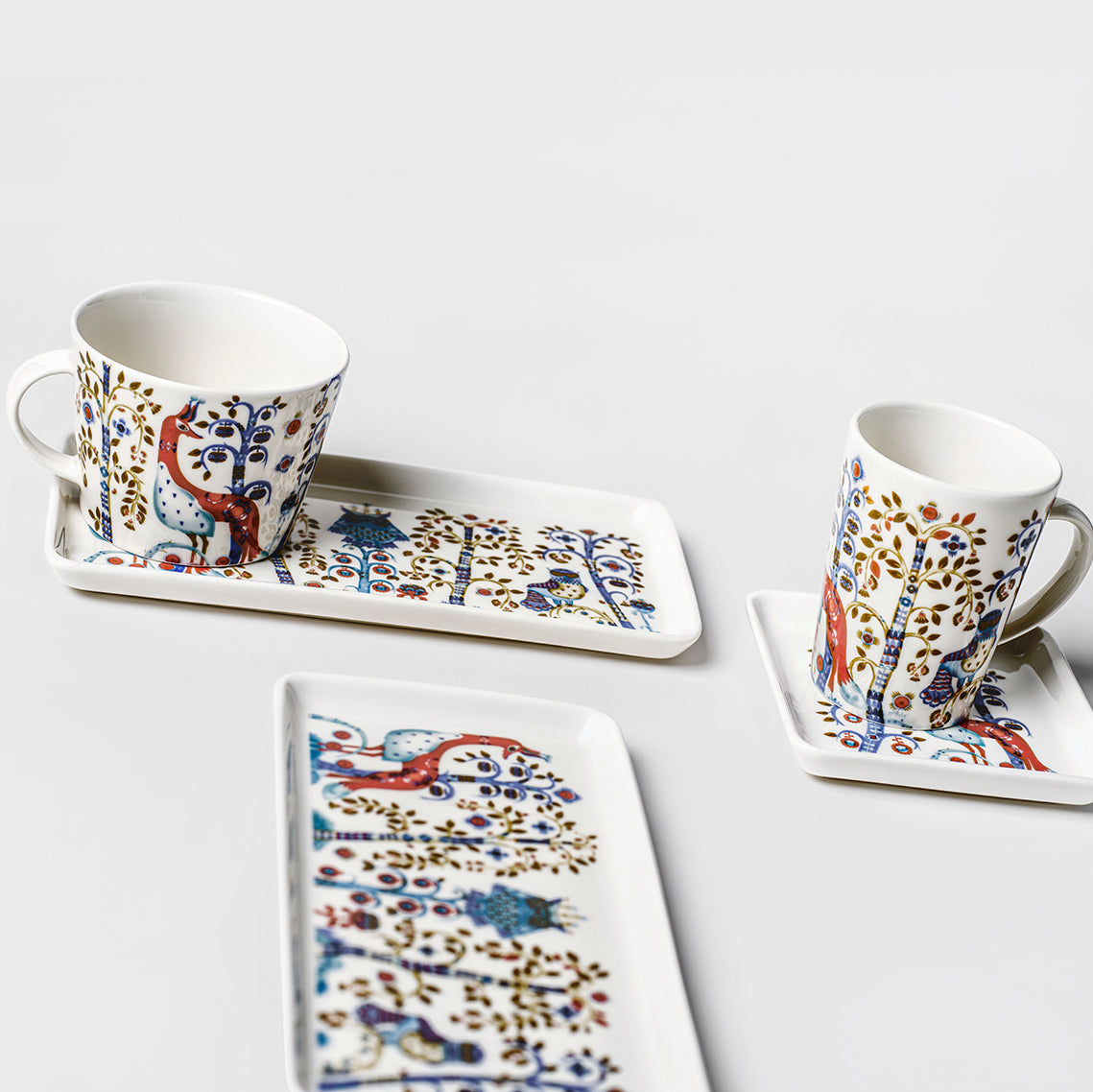 iittala Taika White / Blue Dinnerware