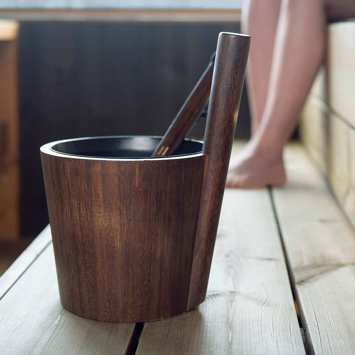 Rento Bamboo Dark Brown / Black Sauna Bucket & Ladle Set