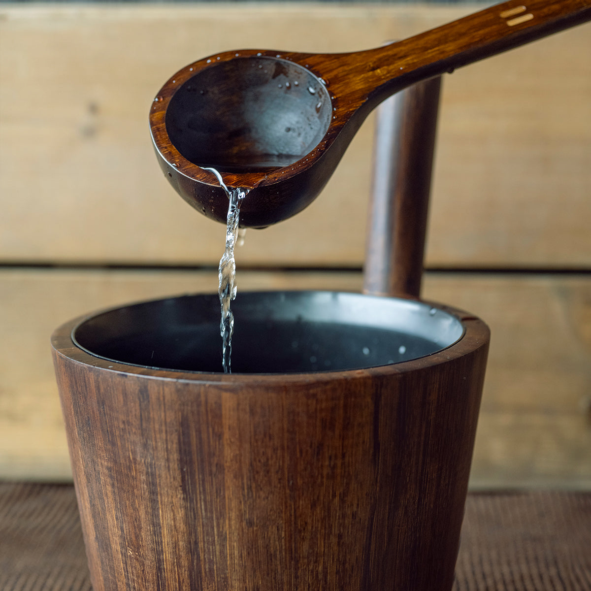Rento Bamboo Dark Brown / Black Sauna Ladle