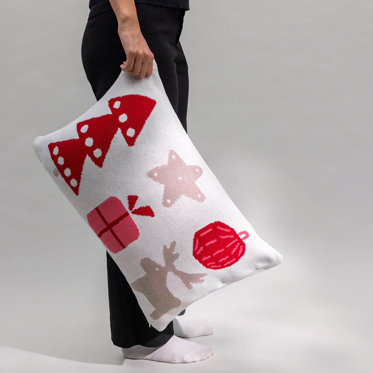 Pentik Aatto Red / Pink / Cream Knitted Lounge Pillow