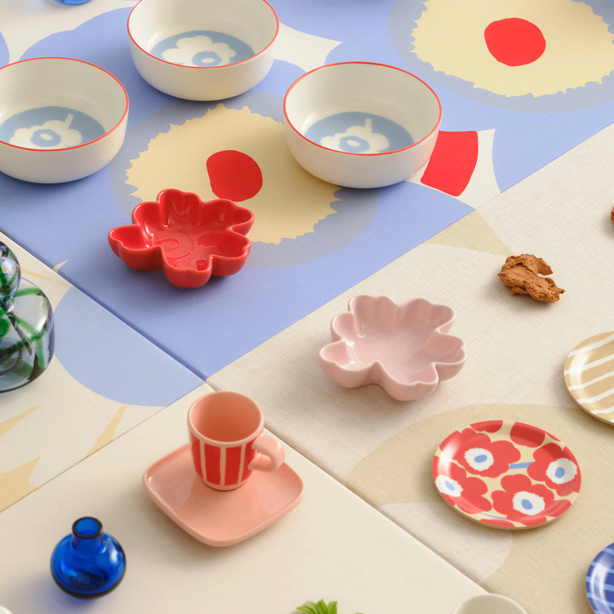 Marimekko Unikko Shape Light Pink / Orange-Red Mini Bowls - Set of 2