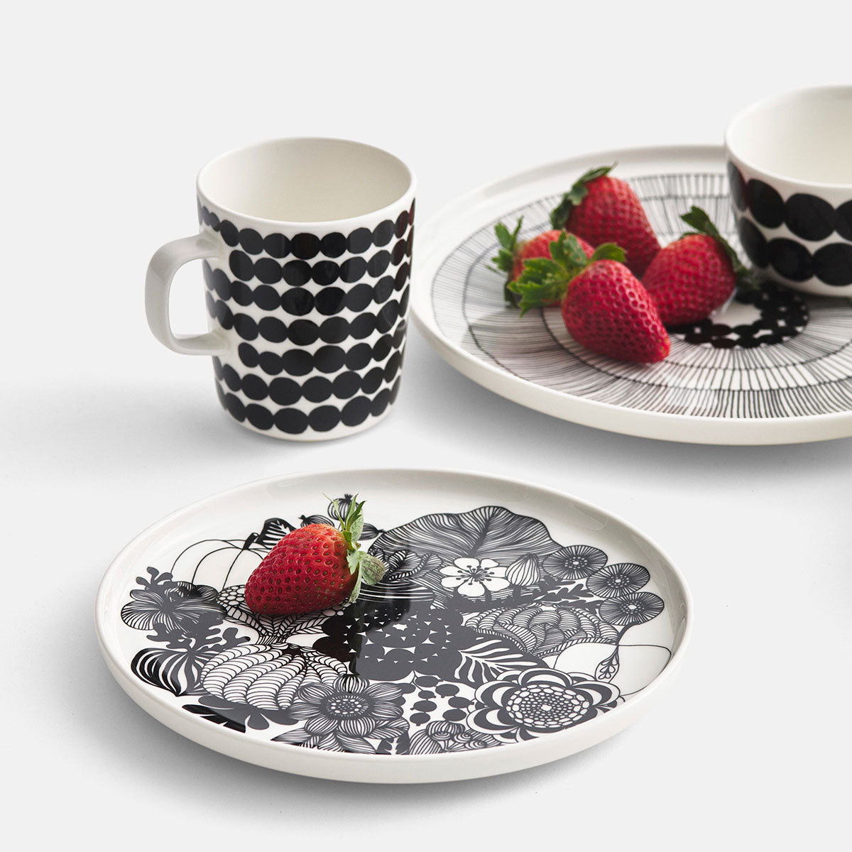 Marimekko Siirtolapuutarha & Räsymatto Dinnerware