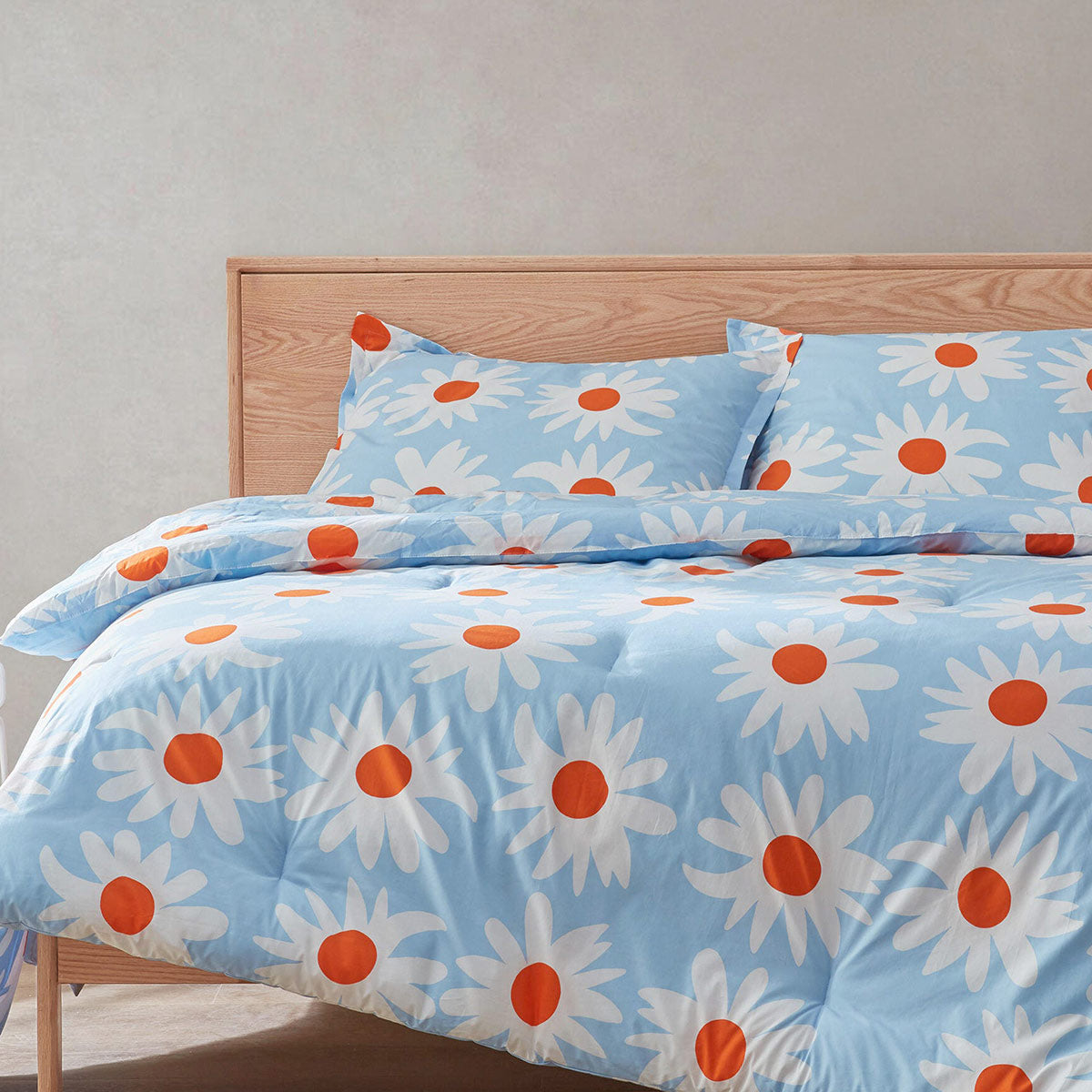 Marimekko Rakastaa Ei Rakasta Light Blue / Orange Duvet Cover Set - King