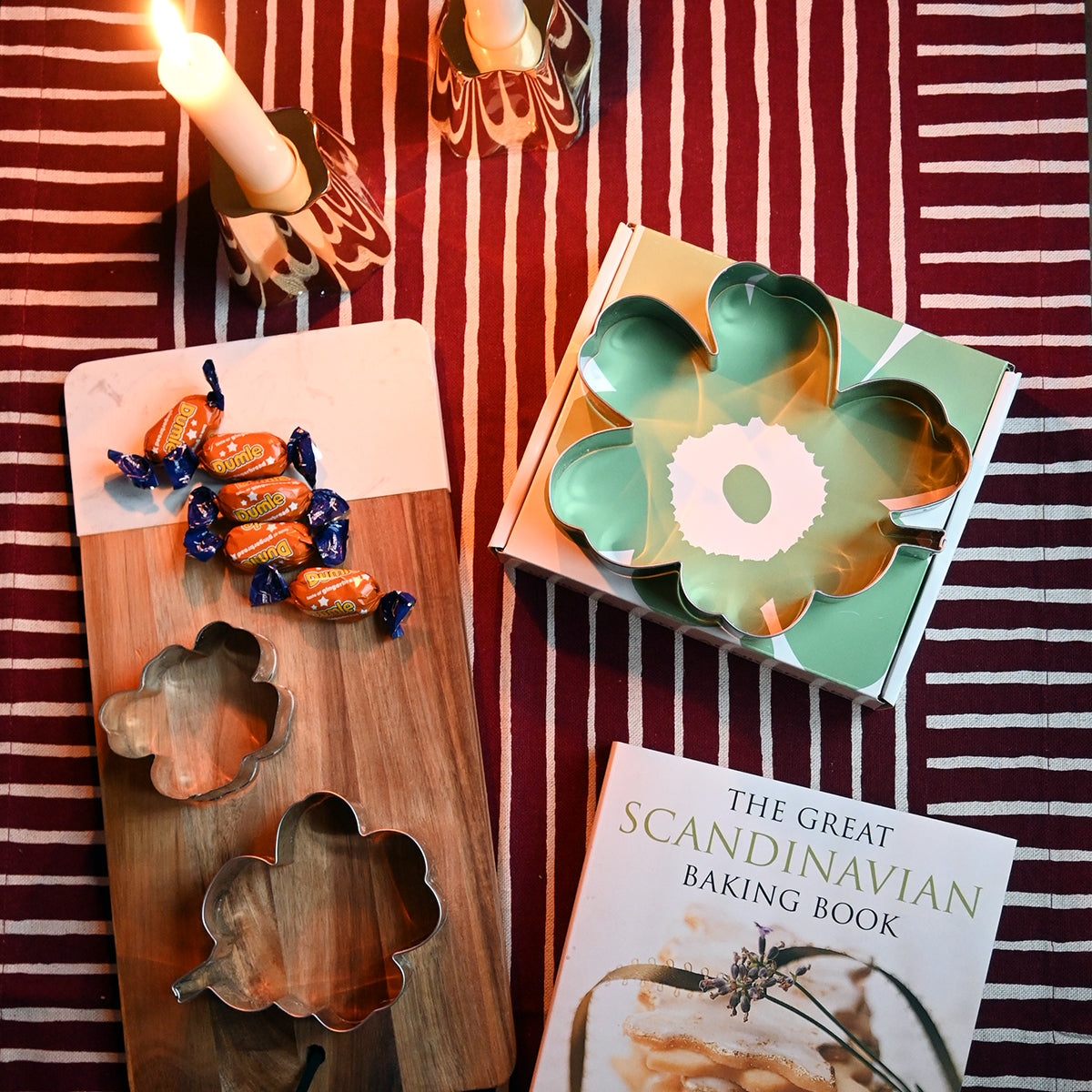 Marimekko Piccolo Dark Red / Cream Table Runner