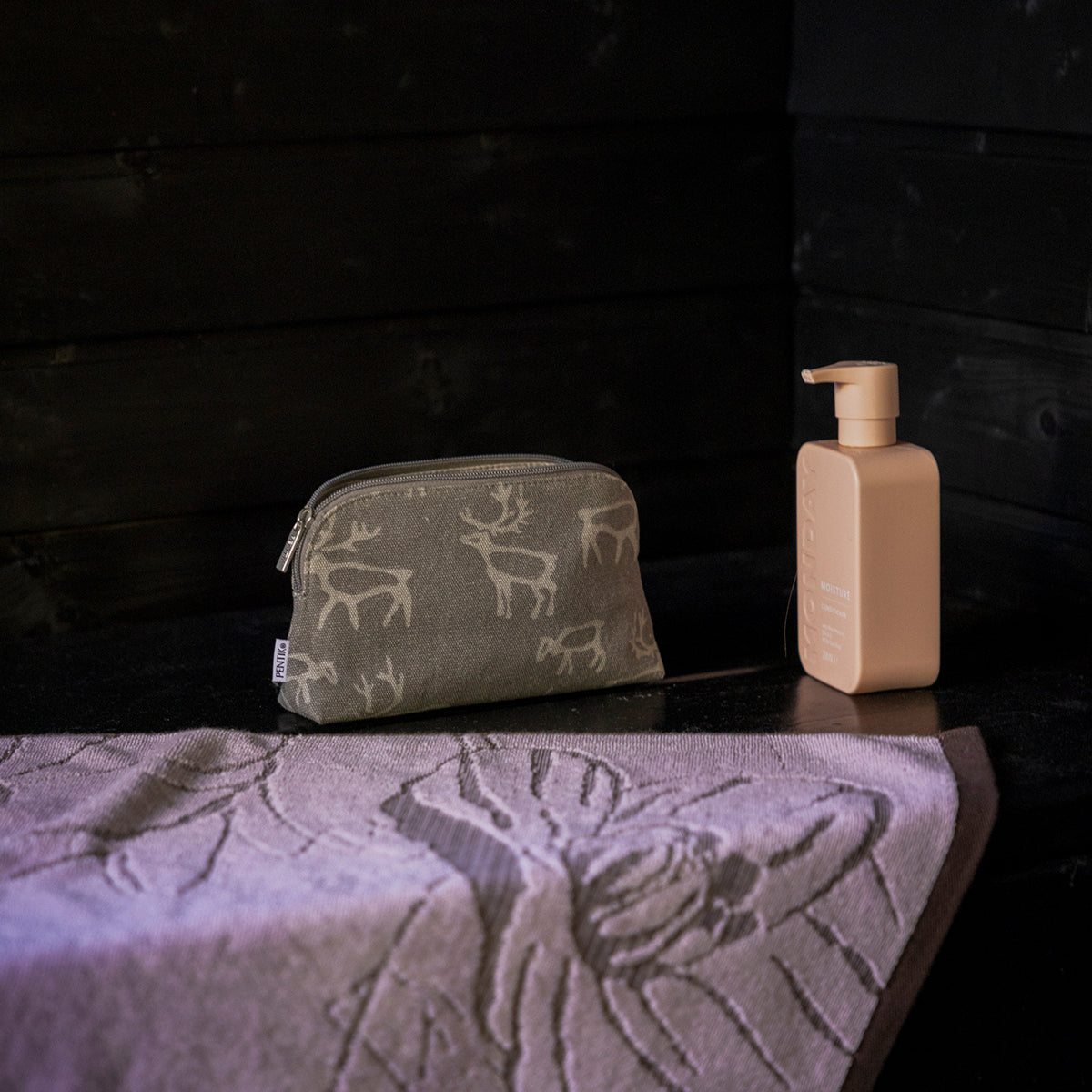 Pentik Haave Mauve / Dark Brown Hand Towel