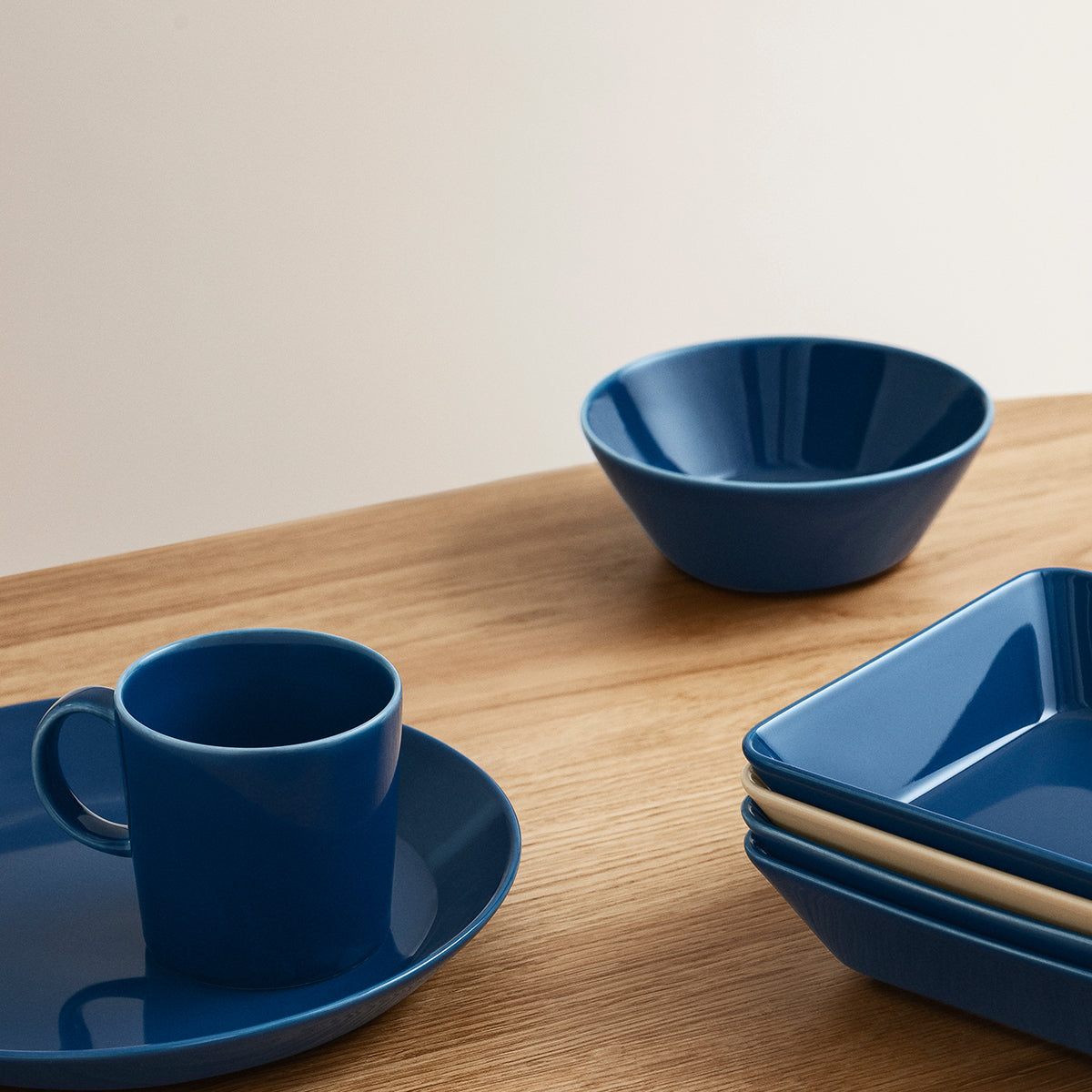 iittala Teema Vintage Blue Dinnerware