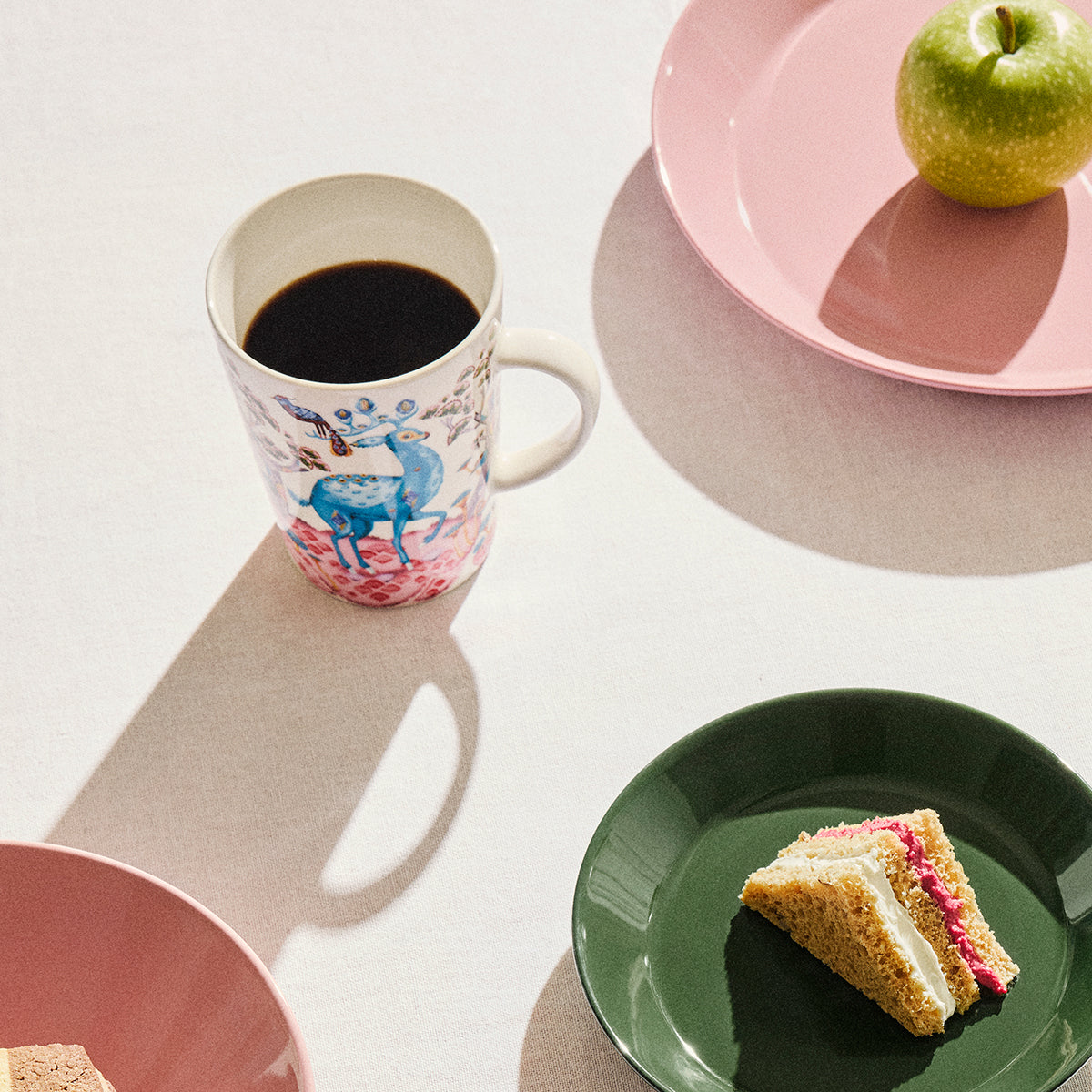 iittala Satumetsä Pink / Blue Mug - 13.5 oz