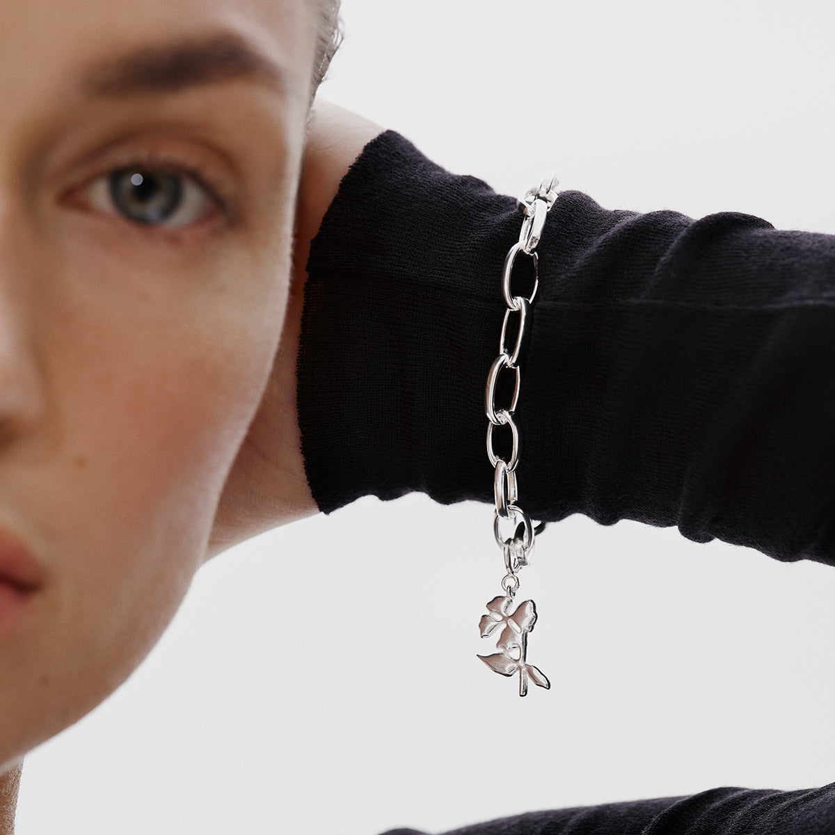 Kalevala x Marimekko Garden Almanakka Charm