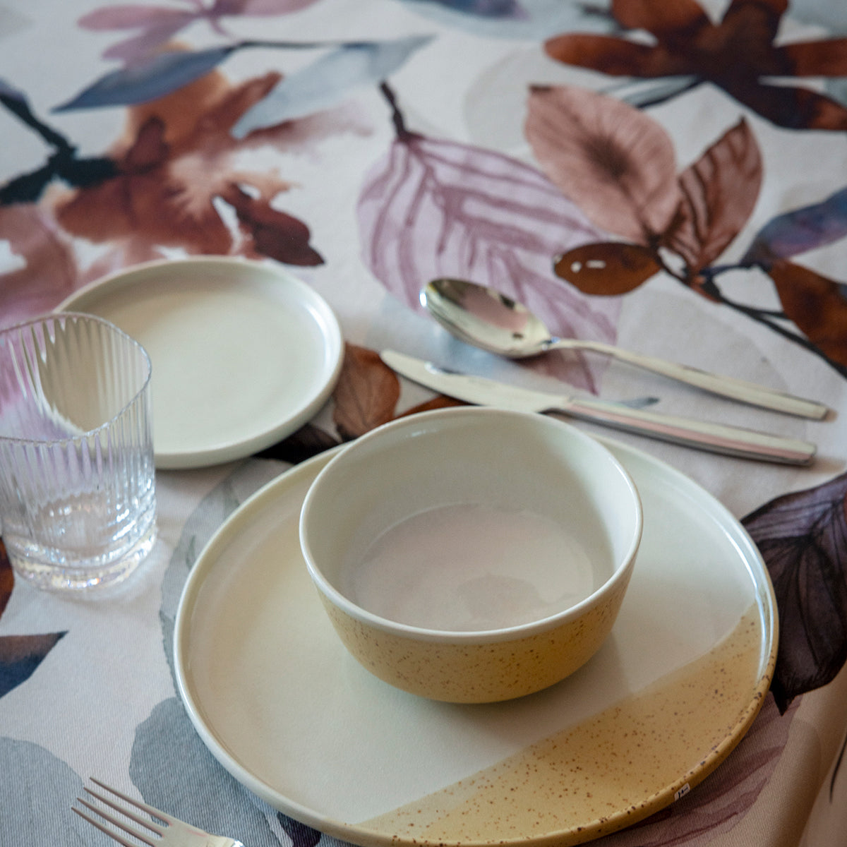 Pentik Kastanja Brown Coated Table Runner