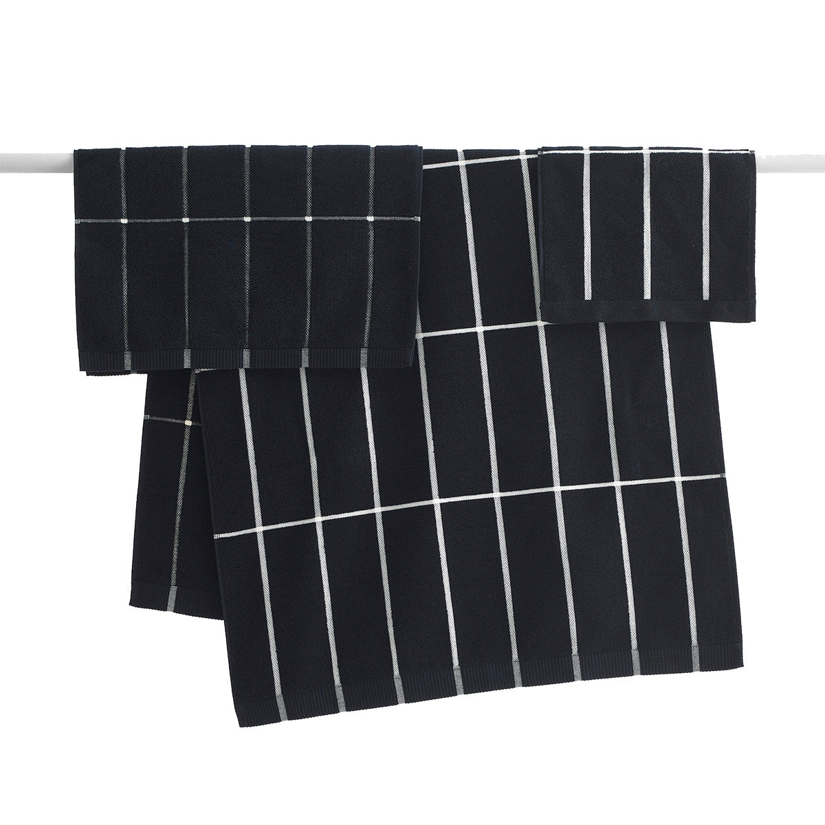 Marimekko Tiiliskivi Black / White Towels