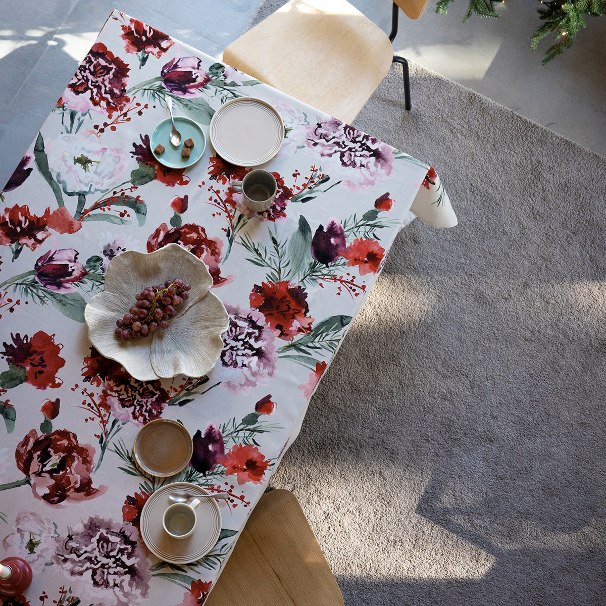Pentik Kimara Red / Green / Multi Tablecloth