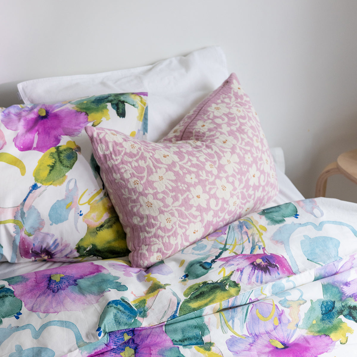 Pentik Ruusumalva Pink / Off White / Brown Jacquard Lounge Pillow