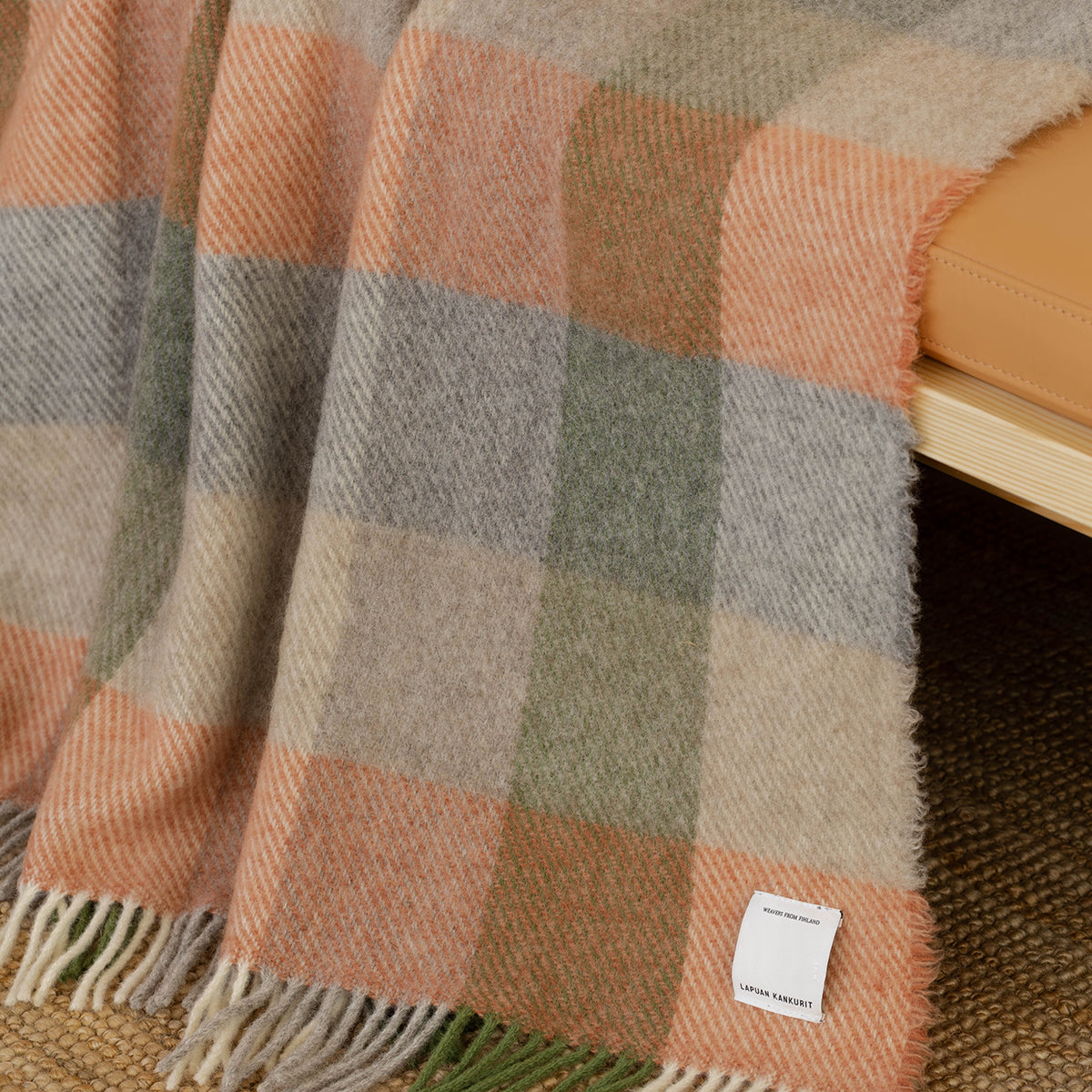 Lapuan Kankurit Kasku Cinnamon / Green / Multi Wool Throw Blanket