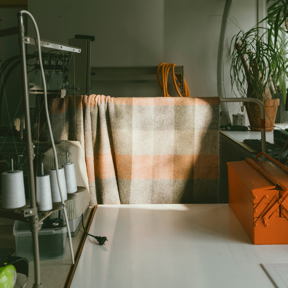 Lapuan Kankurit Kasku Cinnamon / Green / Multi Wool Throw Blanket
