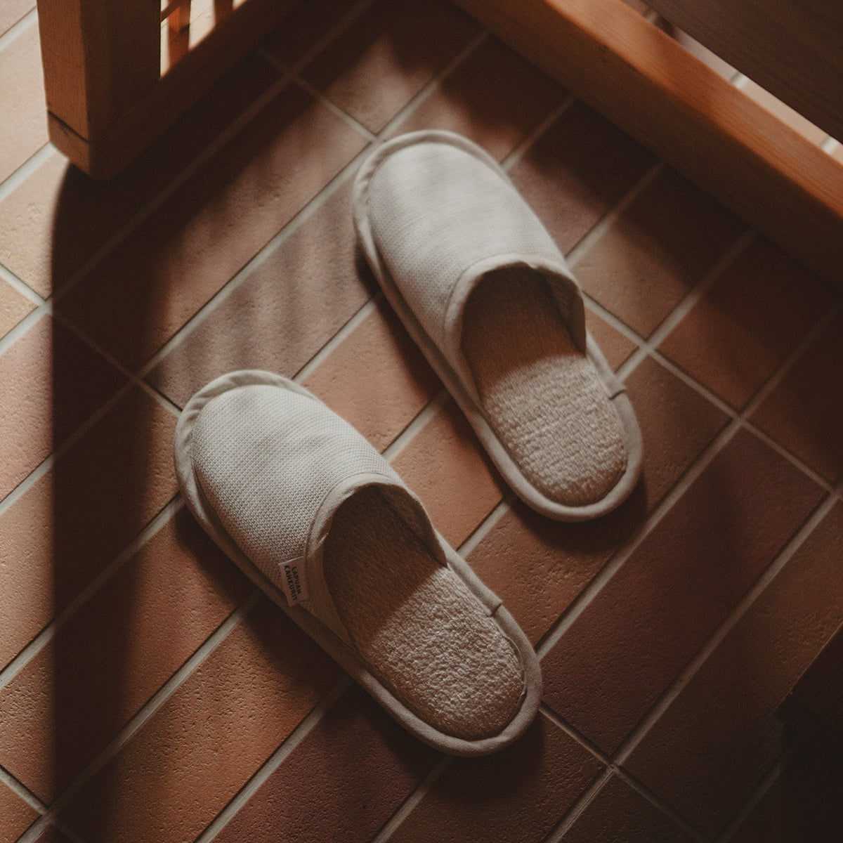 Lapuan Kankurit Onni Beige / White Slippers
