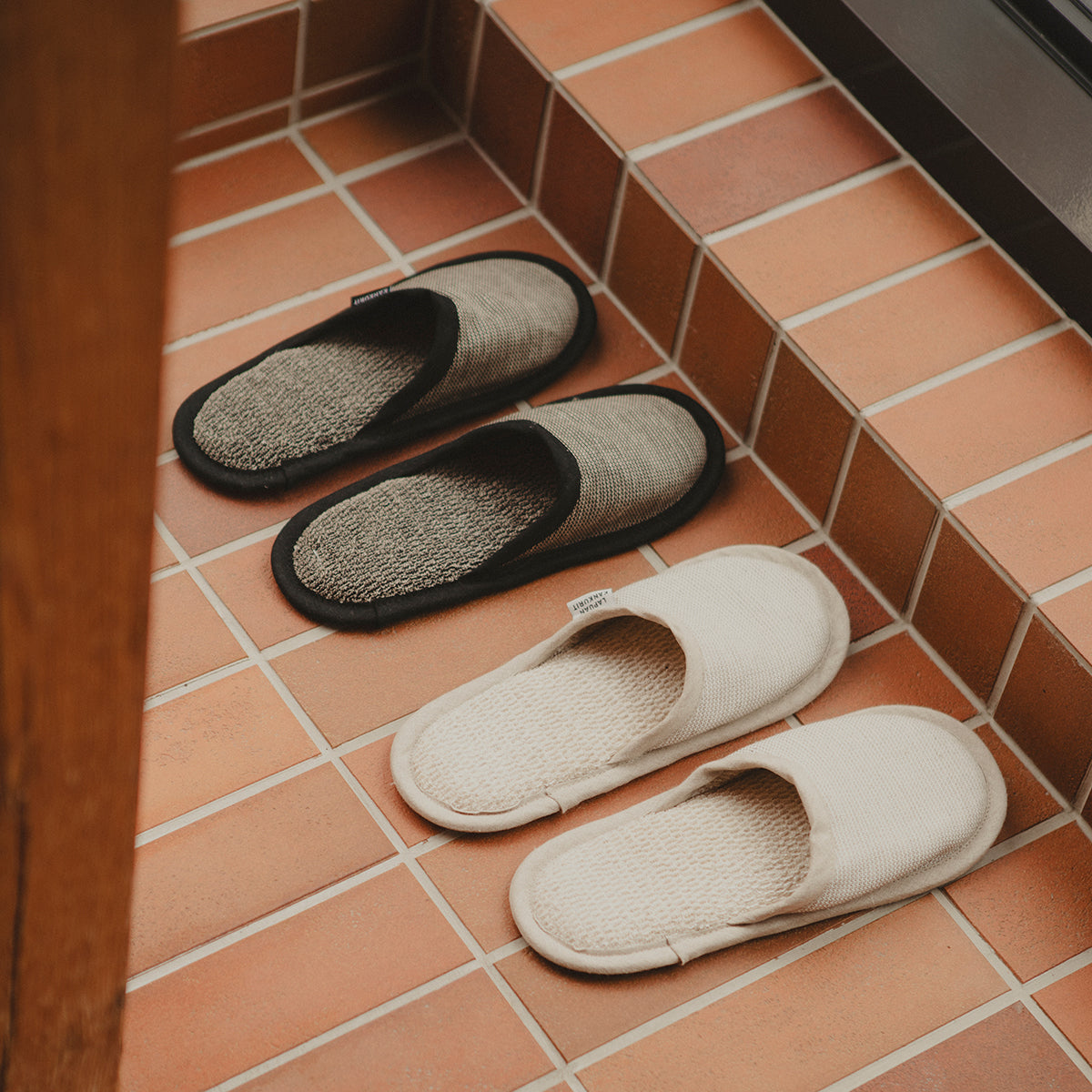 Lapuan Kankurit Onni Beige / White Slippers