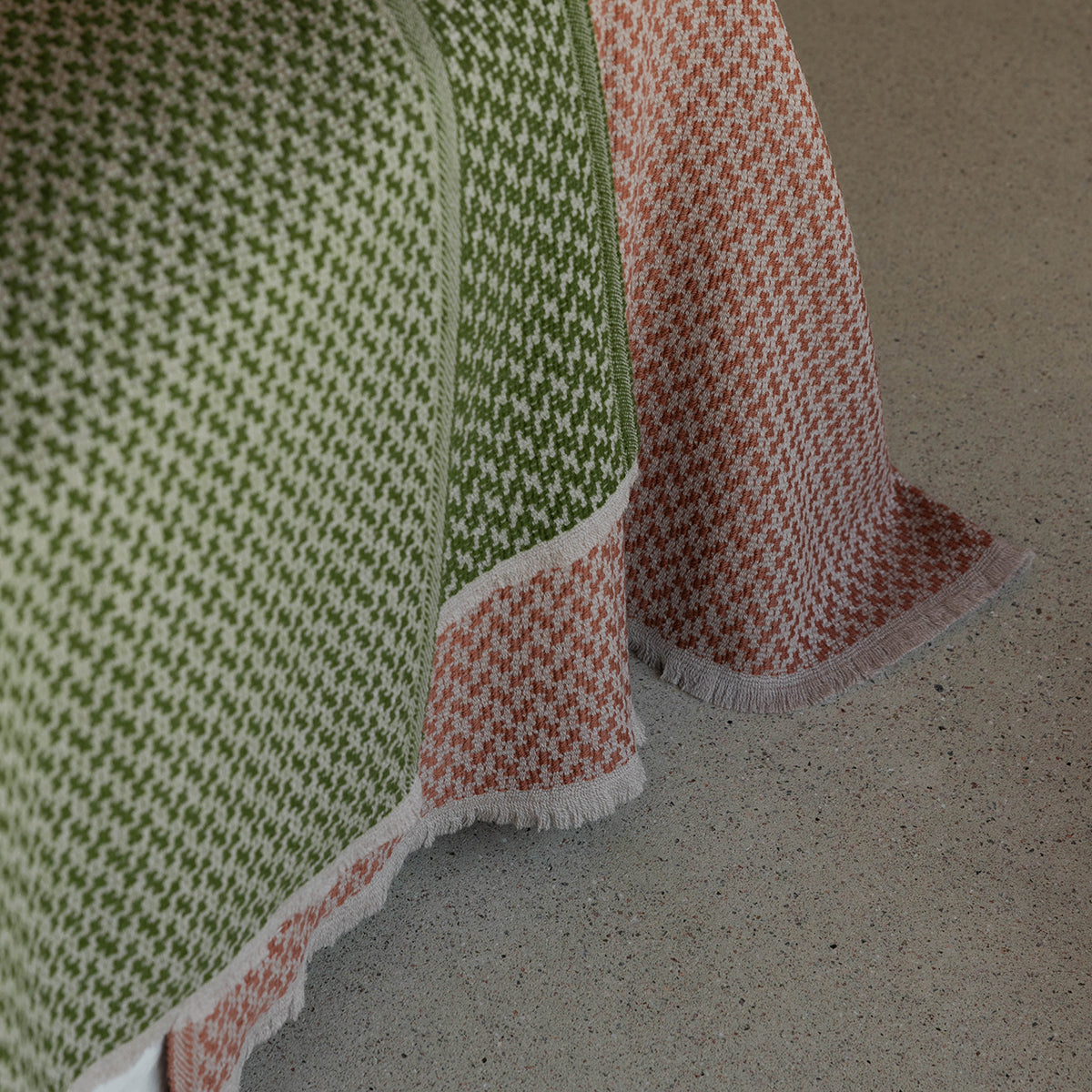 Lapuan Kankurit Salla Olive / Beige Wool Throw Blanket