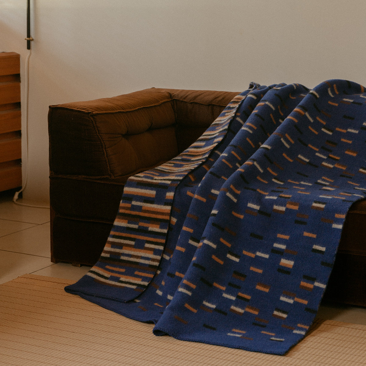 Lapuan Kankurit Yllatys Dark Blue / Brown / Cinnamon Wool Throw Blanket
