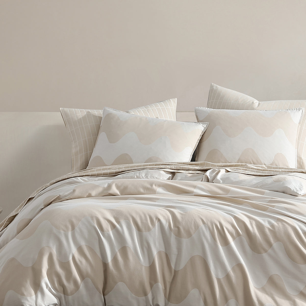 Marimekko Lokki Beige / White Bedding