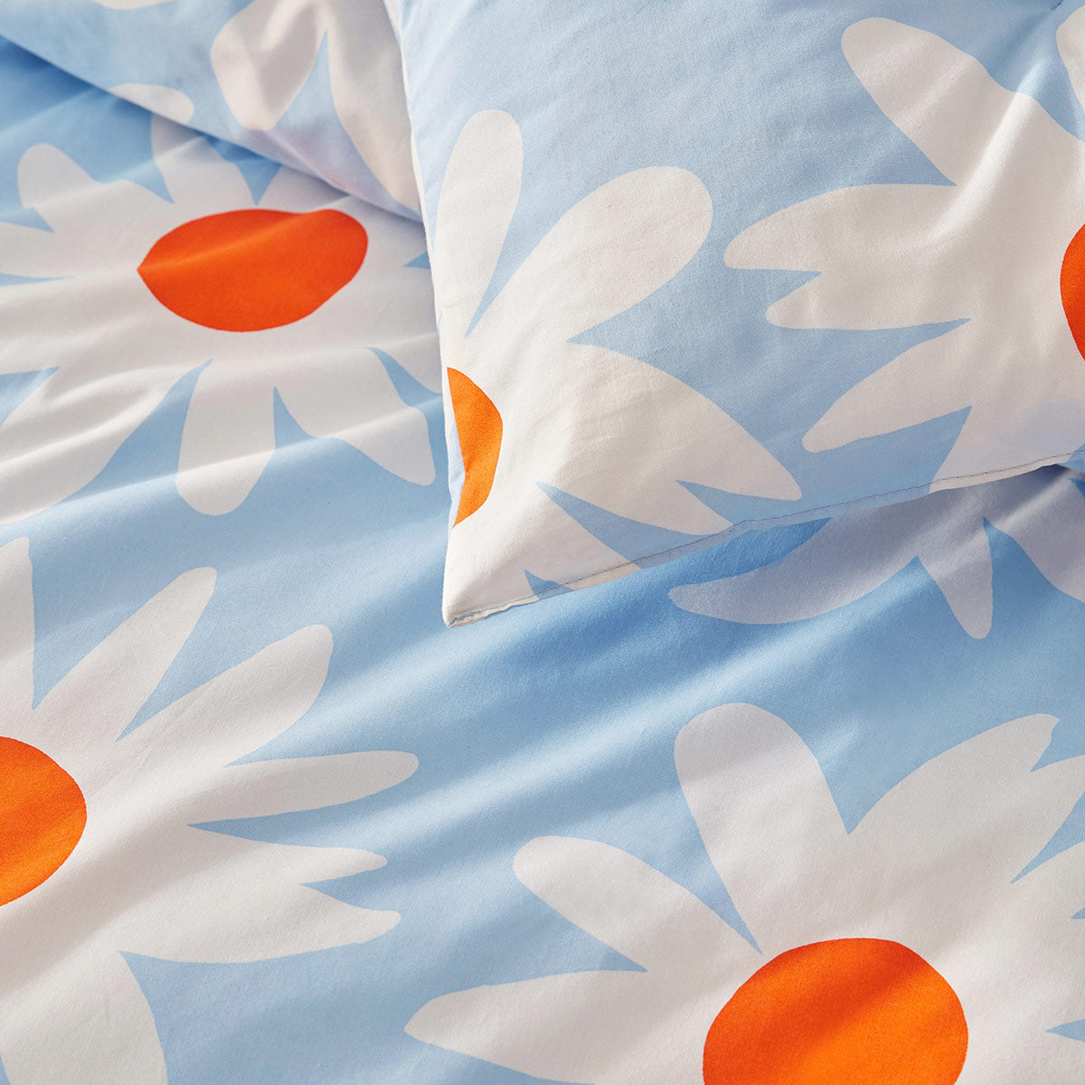 Marimekko Rakastaa Ei Rakasta Light Blue / Orange Duvet Cover Set - Full / Queen