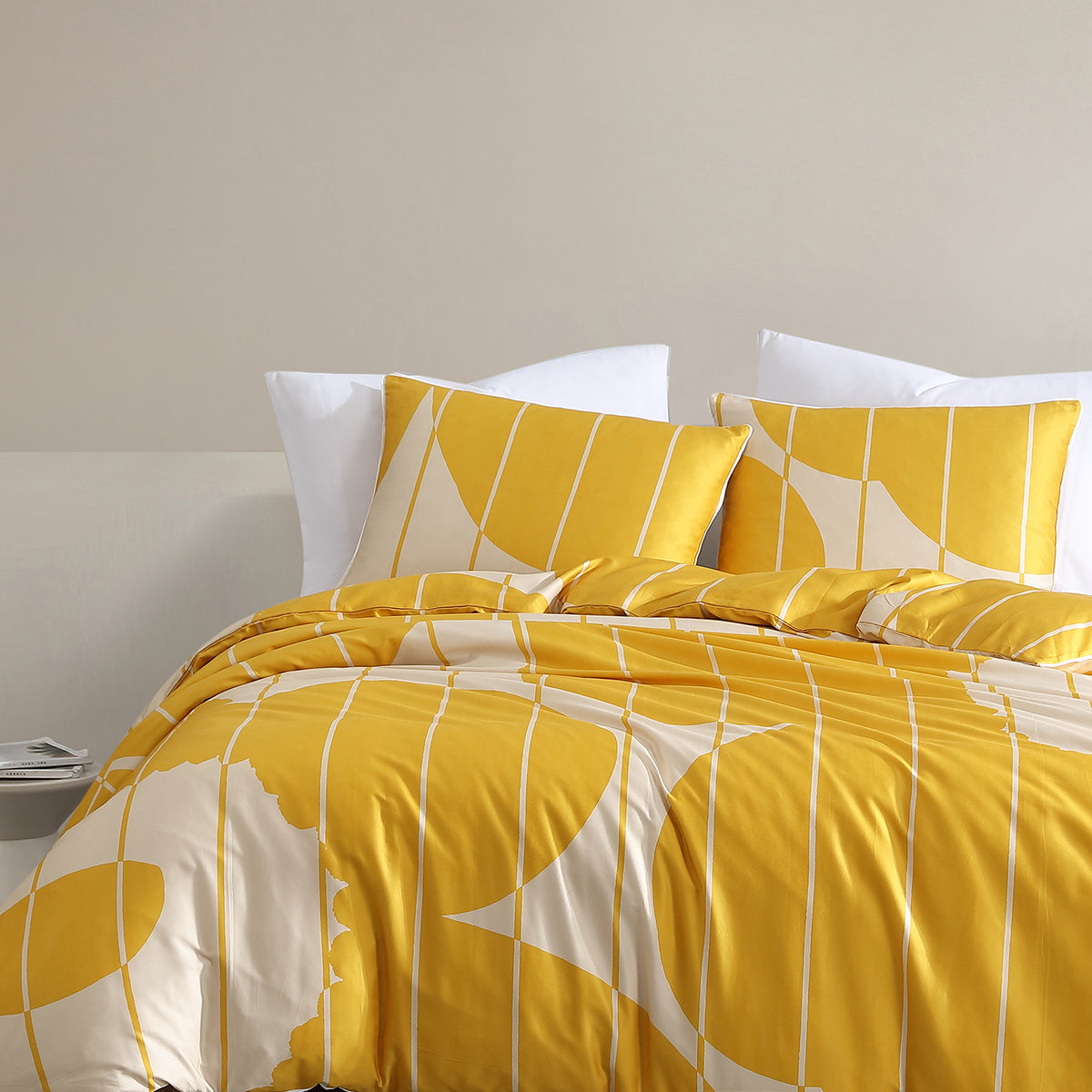 Marimekko Vesi Unikko Yellow / Beige Bedding
