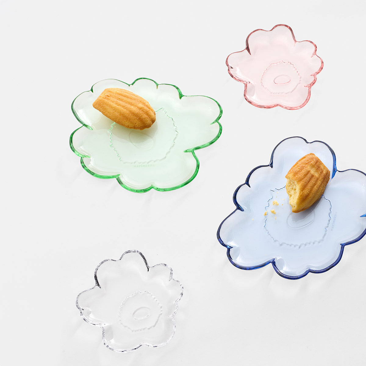 Marimekko Unikko Shape Light Green Glass Salad Plate