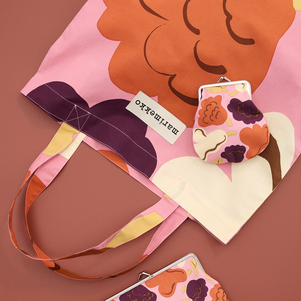 Marimekko Pieni Kukasta Kukkaan Pink / Terracotta / Plum Small Coin Purse
