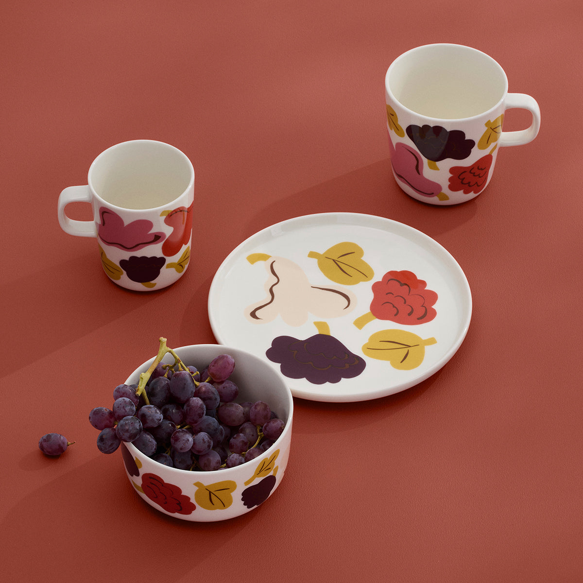 Marimekko Kukasta Kukkaan White / Pink / Plum Large Mug