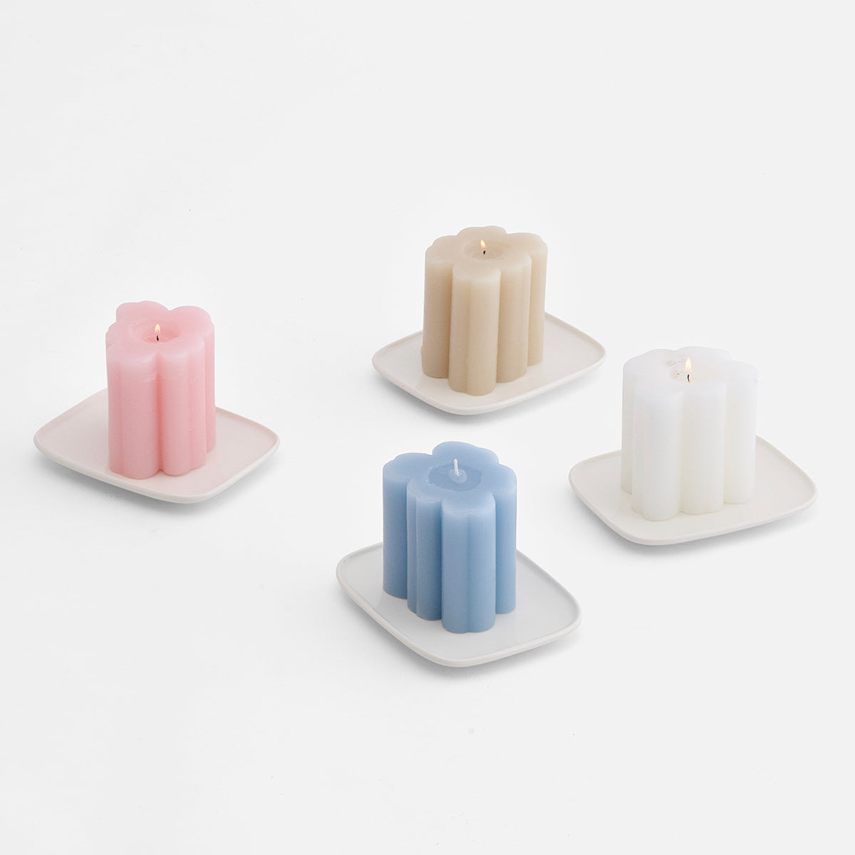 Marimekko Unikko Shape Blueberry Candle