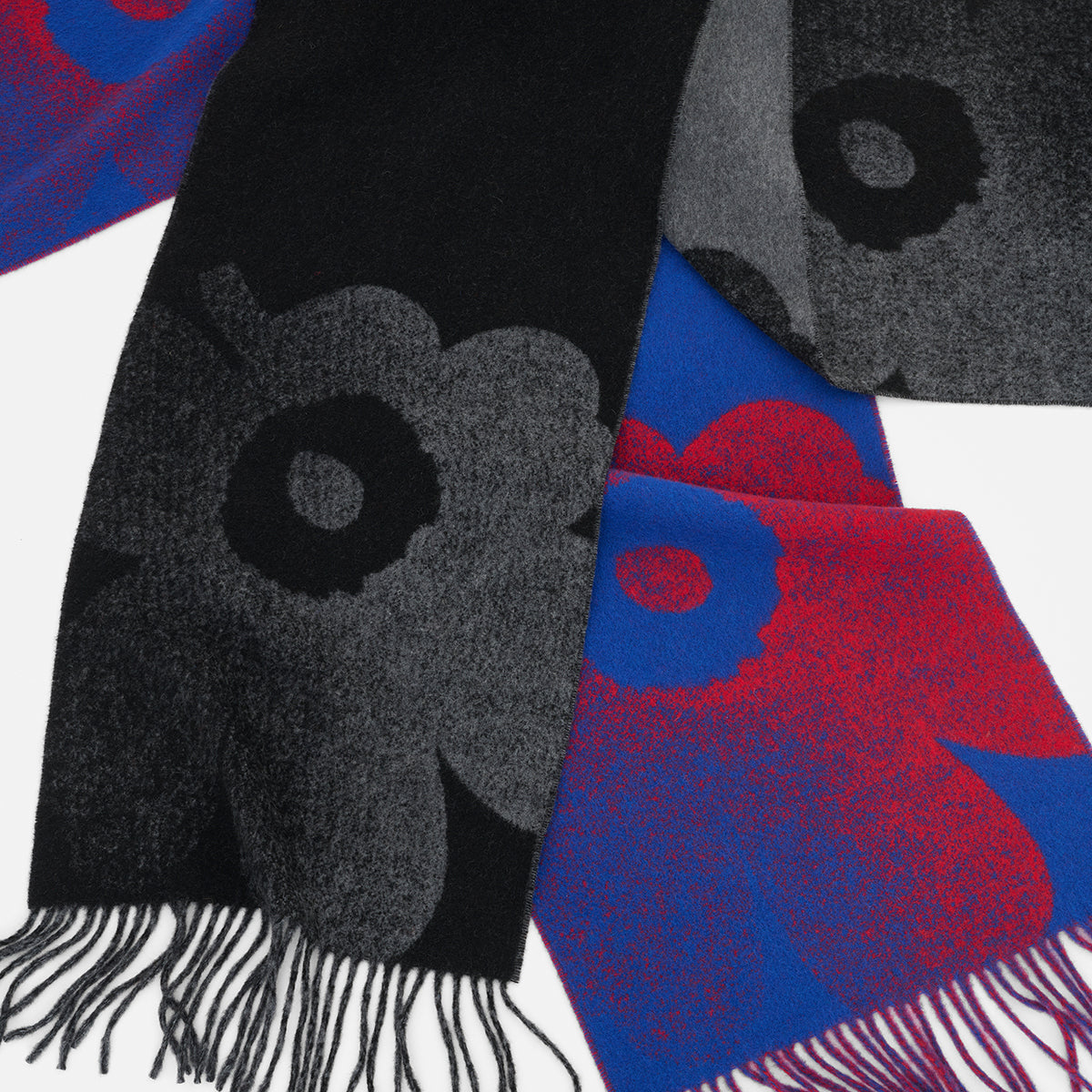 Marimekko Onnekas Unikko Black / Grey Wool Scarf