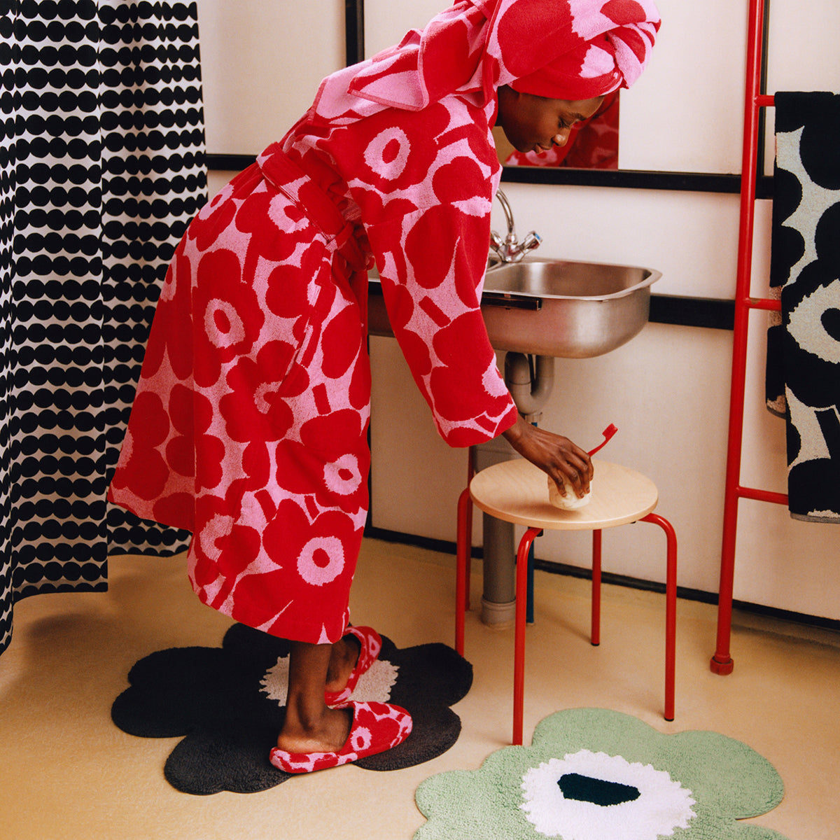 Marimekko Unikko Sage Green / Off White / Navy Bath Mat