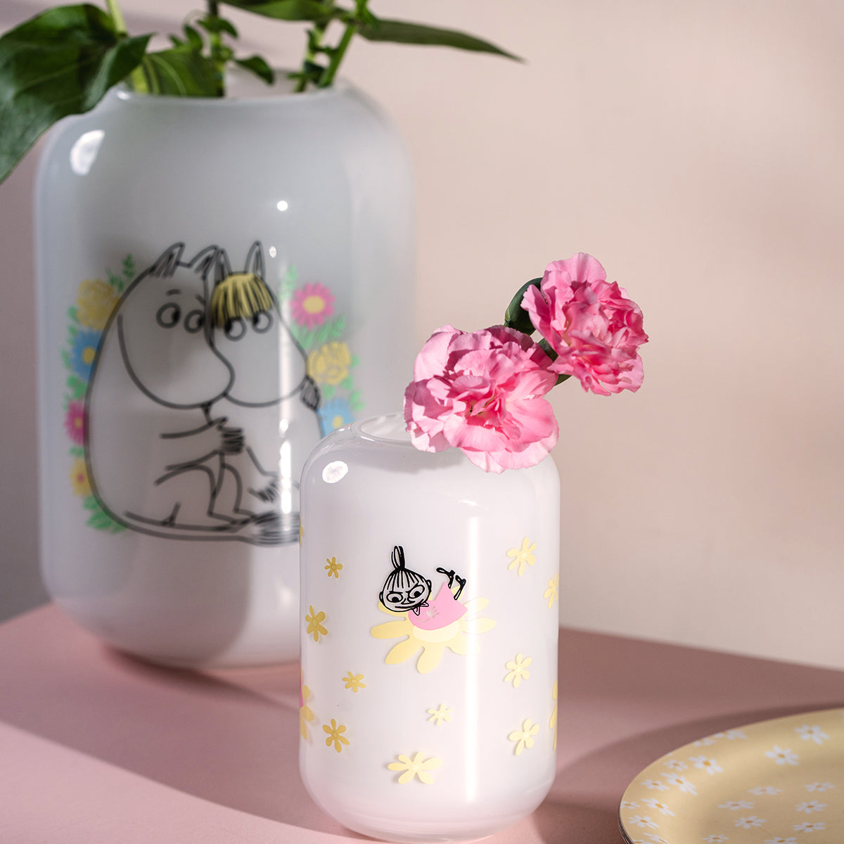 Muurla Moomin Flowers Little My White / Multi Small Glass Vase